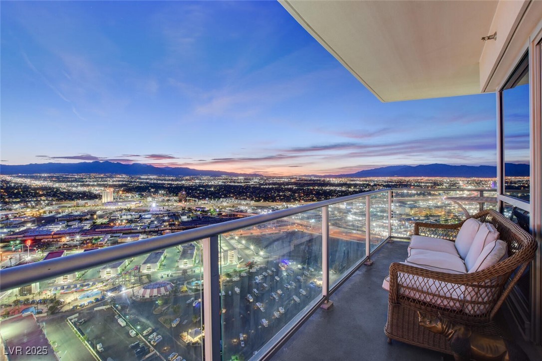 2700 Las Vegas Boulevard 4002 Property Photo 8