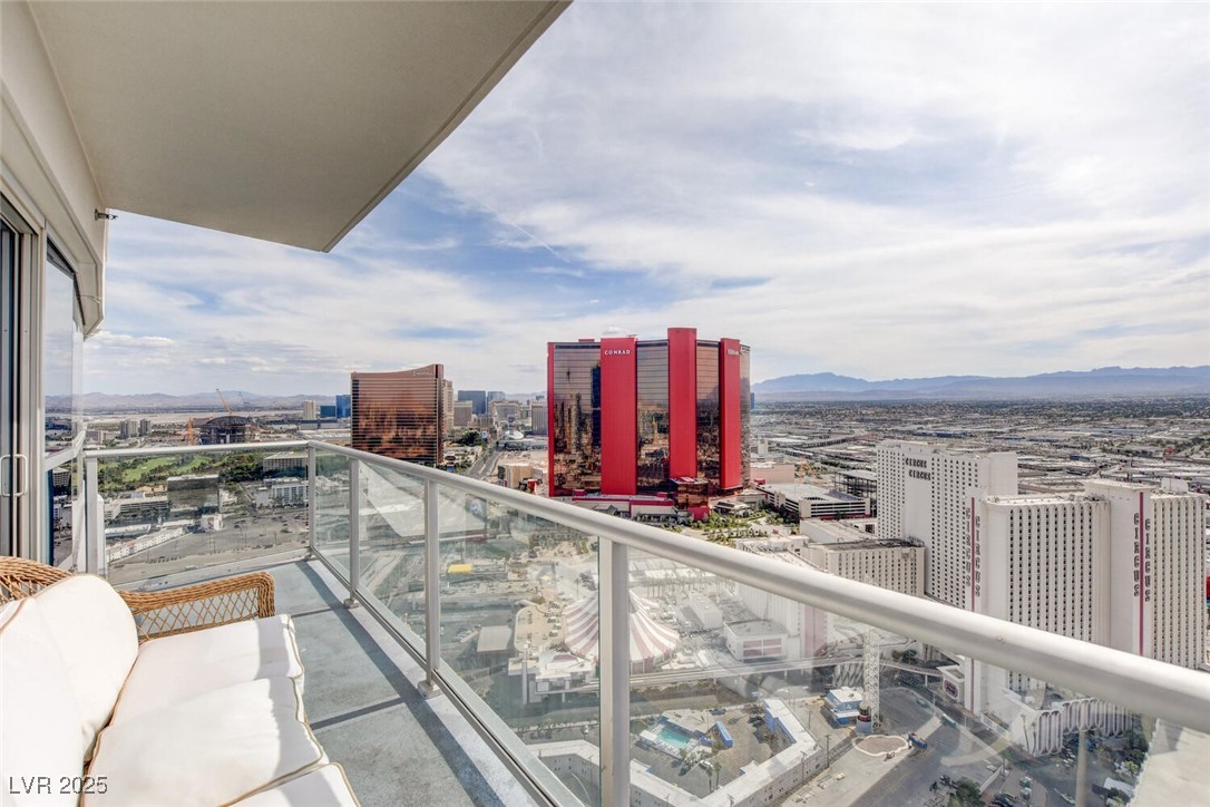2700 Las Vegas Boulevard 4002 Property Photo 11