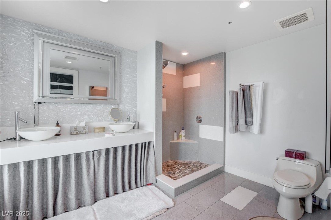 2700 Las Vegas Boulevard 4002 Property Photo 35