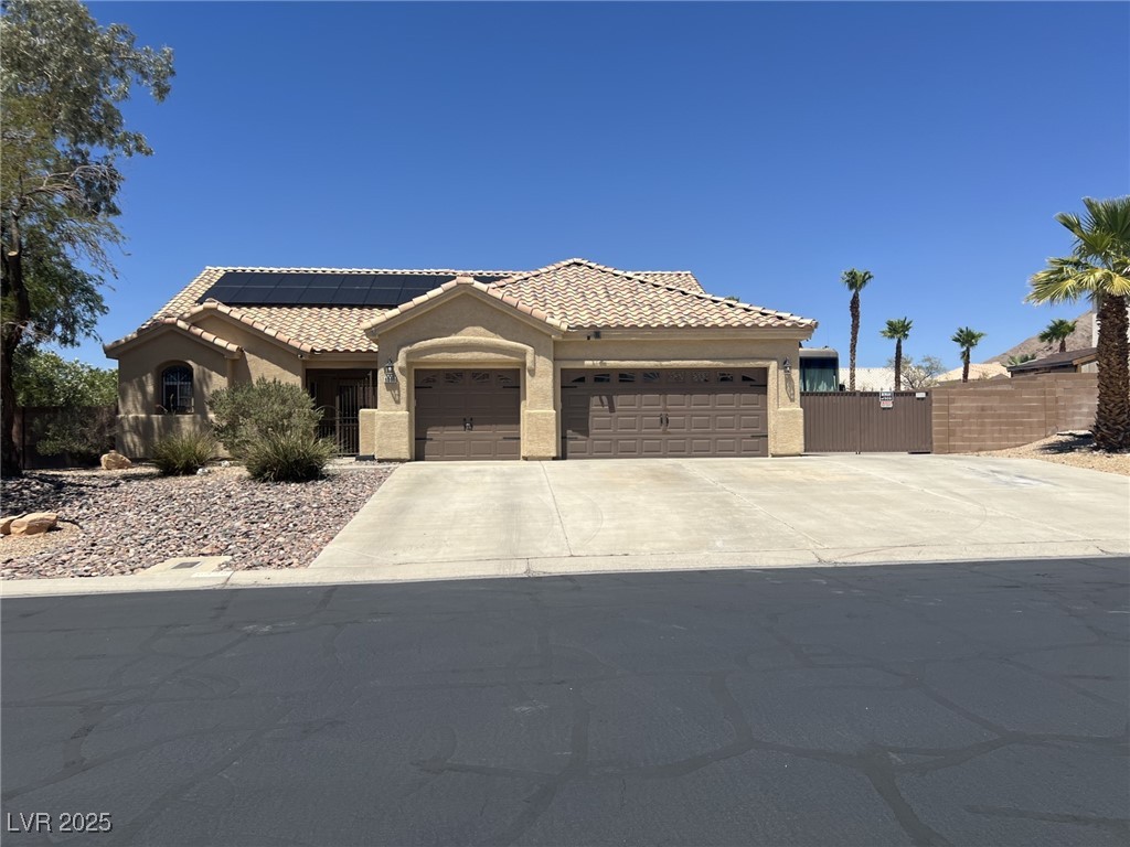 6596 Secluded Avenue Property Photo 2