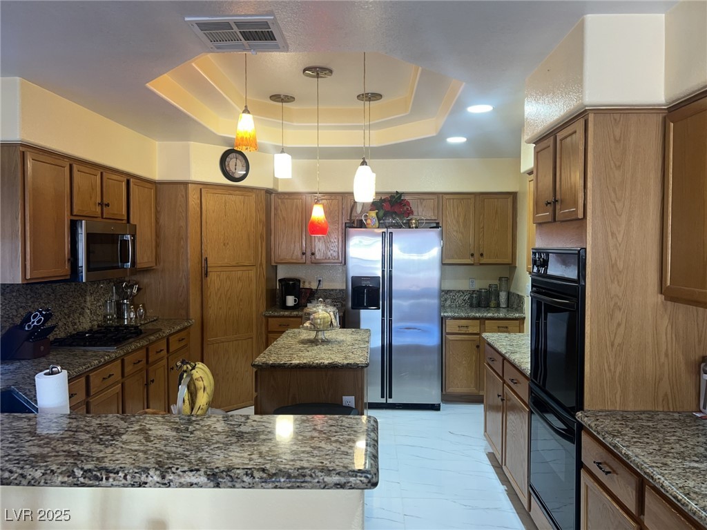 6596 Secluded Avenue Property Photo 10