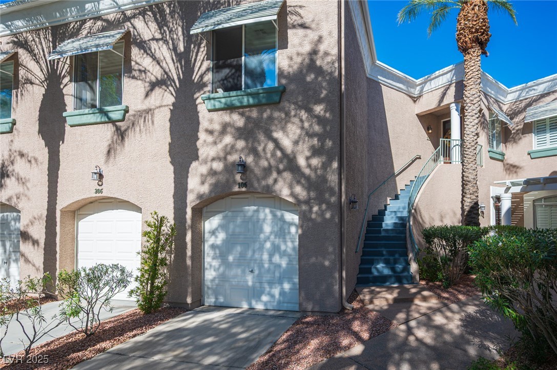 2731275 Property Photo 2
