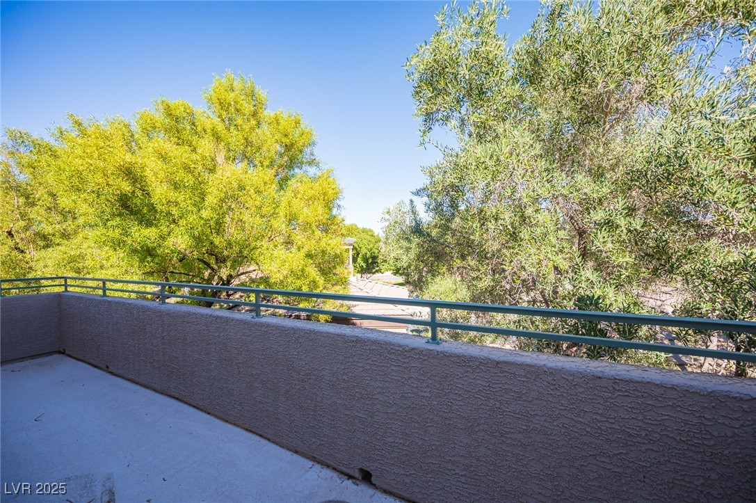 2731275 Property Photo 5