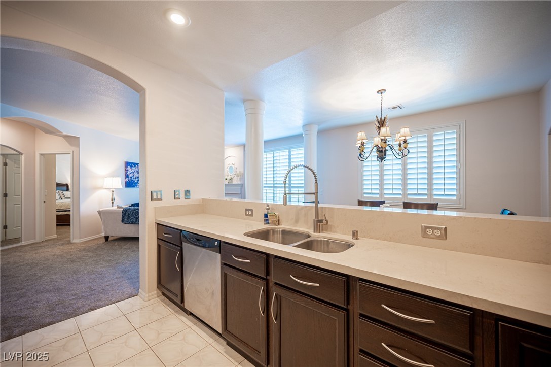 2731275 Property Photo 16