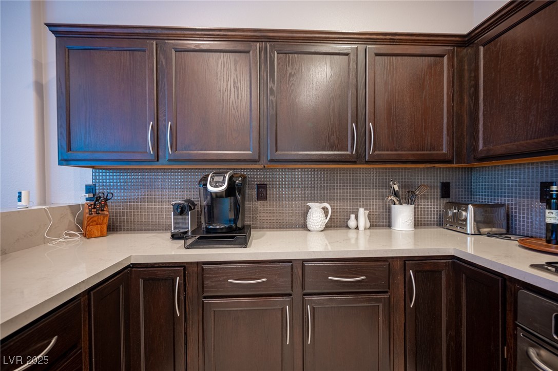 2731275 Property Photo 35