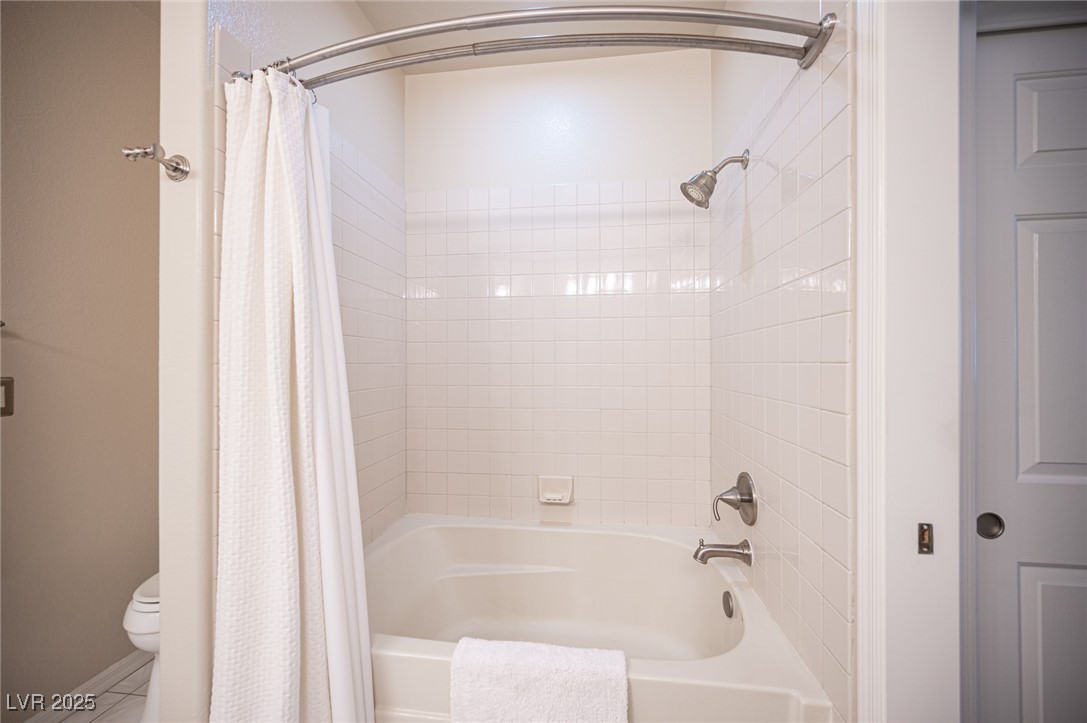 2731275 Property Photo 44