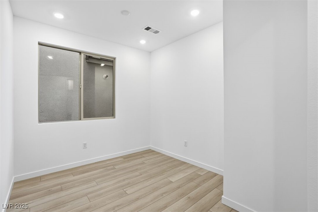 94 Tardando Avenue Property Photo 16