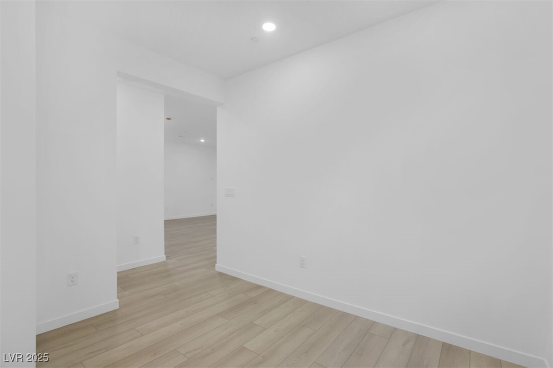 94 Tardando Avenue Property Photo 18