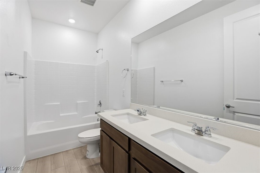 94 Tardando Avenue Property Photo 34
