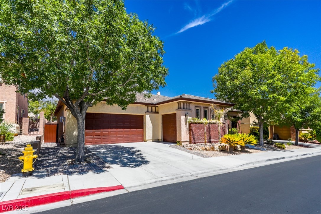 9268 Enchanted Grove Avenue Property Photo 2