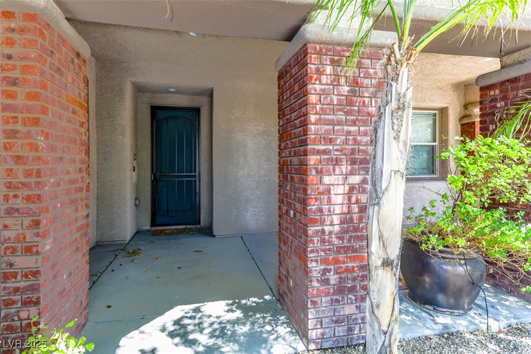 9268 Enchanted Grove Avenue Property Photo 4