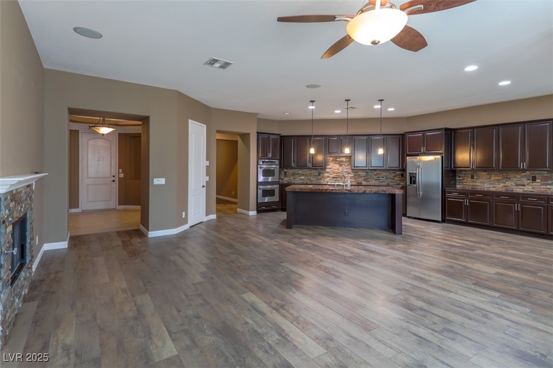 9268 Enchanted Grove Avenue Property Photo 7