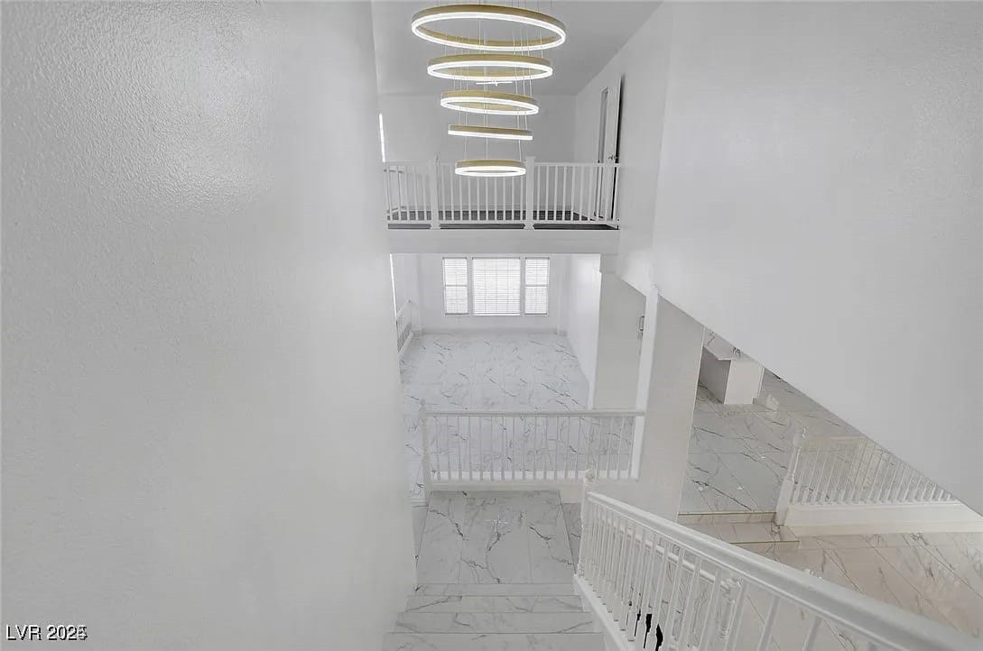 6315 North El Capitan Way Property Photo 10