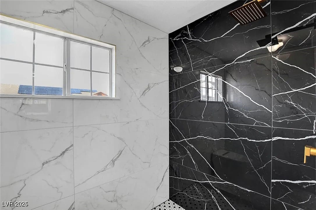 6315 North El Capitan Way Property Photo 15