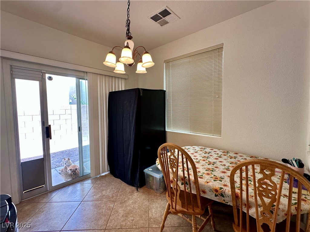 10153 Sunshine Village Place Property Photo 4