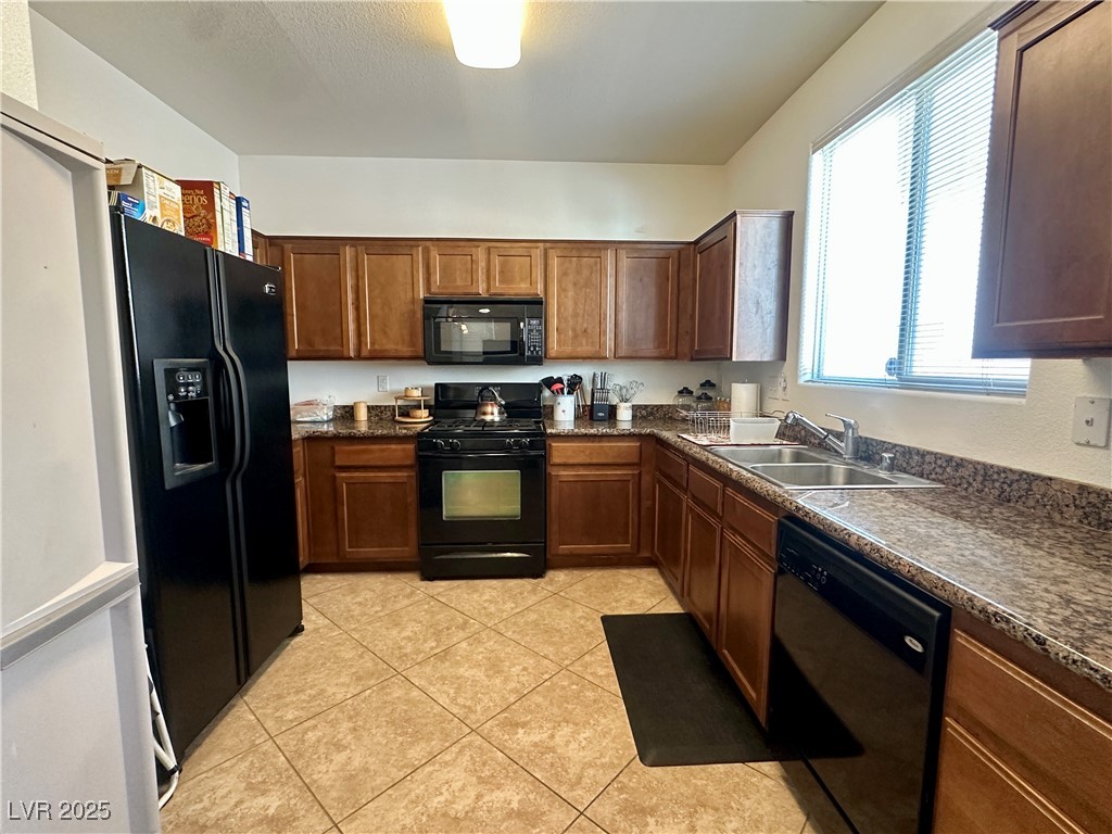 10153 Sunshine Village Place Property Photo 5