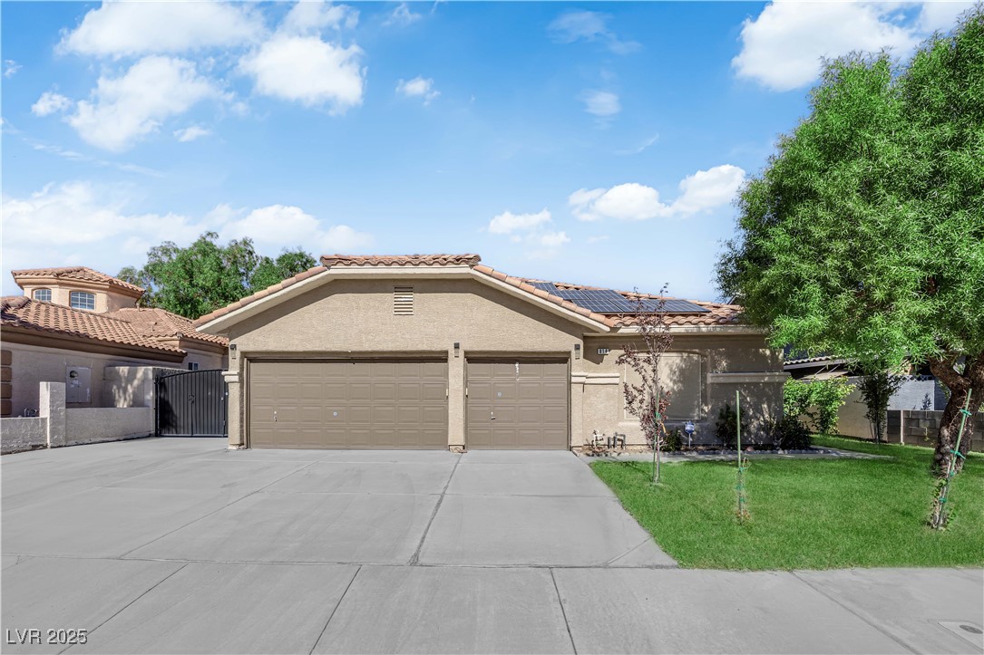 814 Singing Drum Drive Property Photo 1