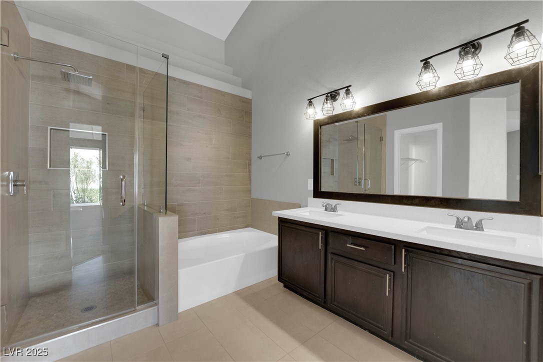 814 Singing Drum Drive Property Photo 23