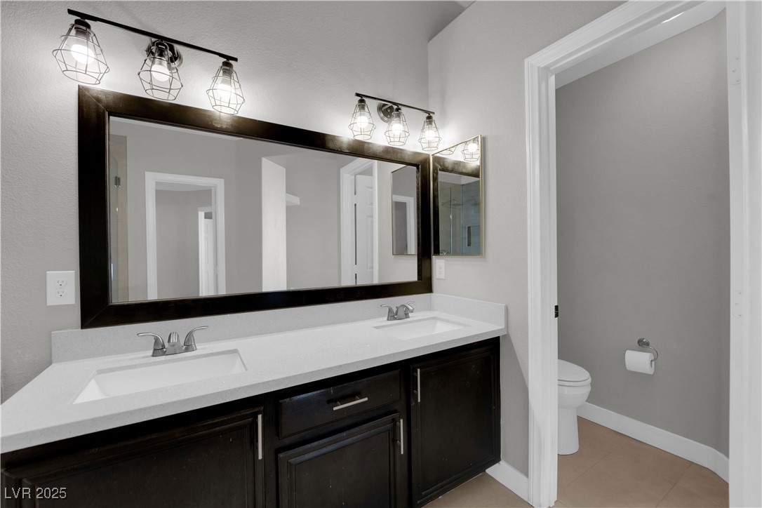 814 Singing Drum Drive Property Photo 32