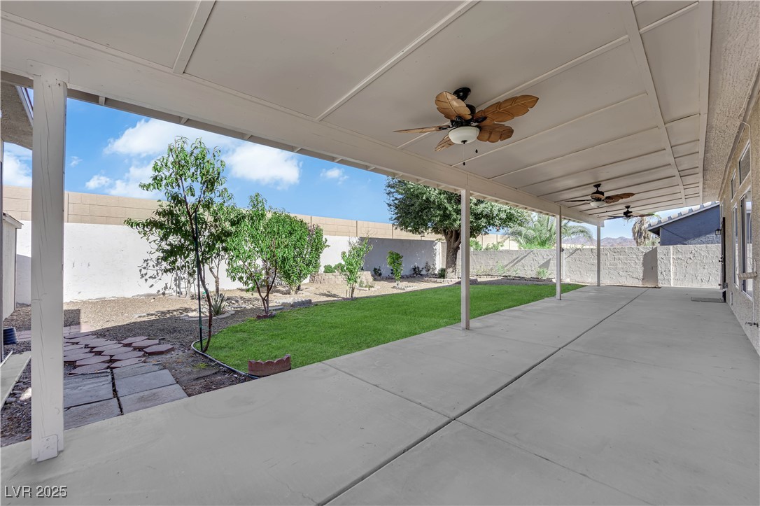 814 Singing Drum Drive Property Photo 49