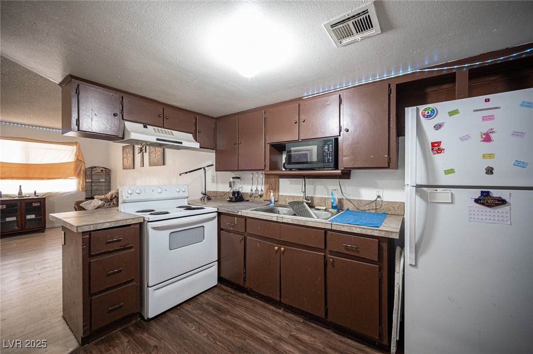 3601 Thomas Avenue Property Photo 12