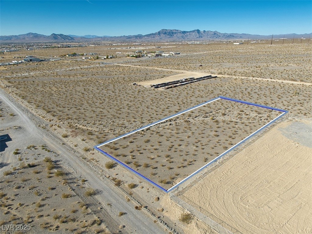 3200 East Tortoise Hill Lane Property Photo 5