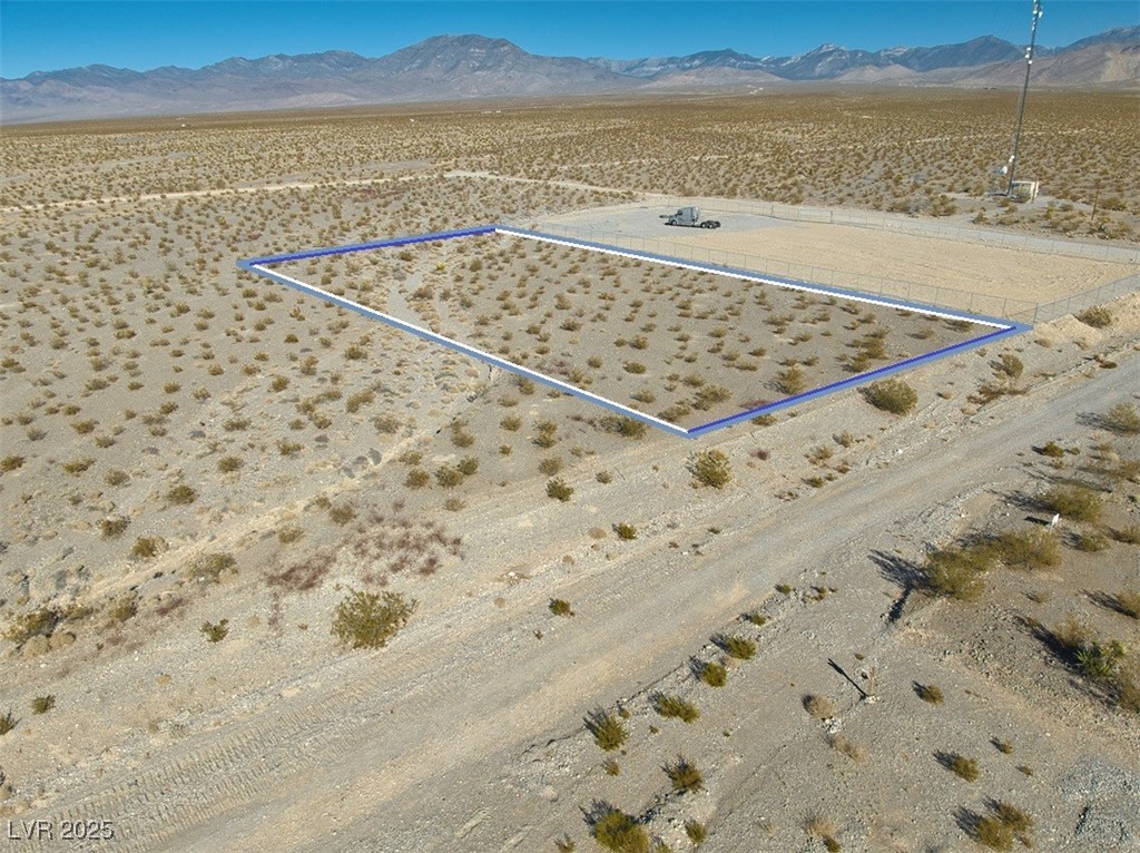 3200 East Tortoise Hill Lane Property Photo 9