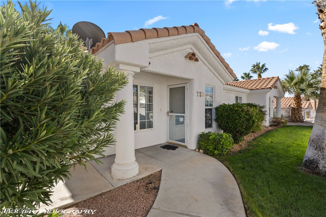726 Mesa Springs Drive Property Photo 1