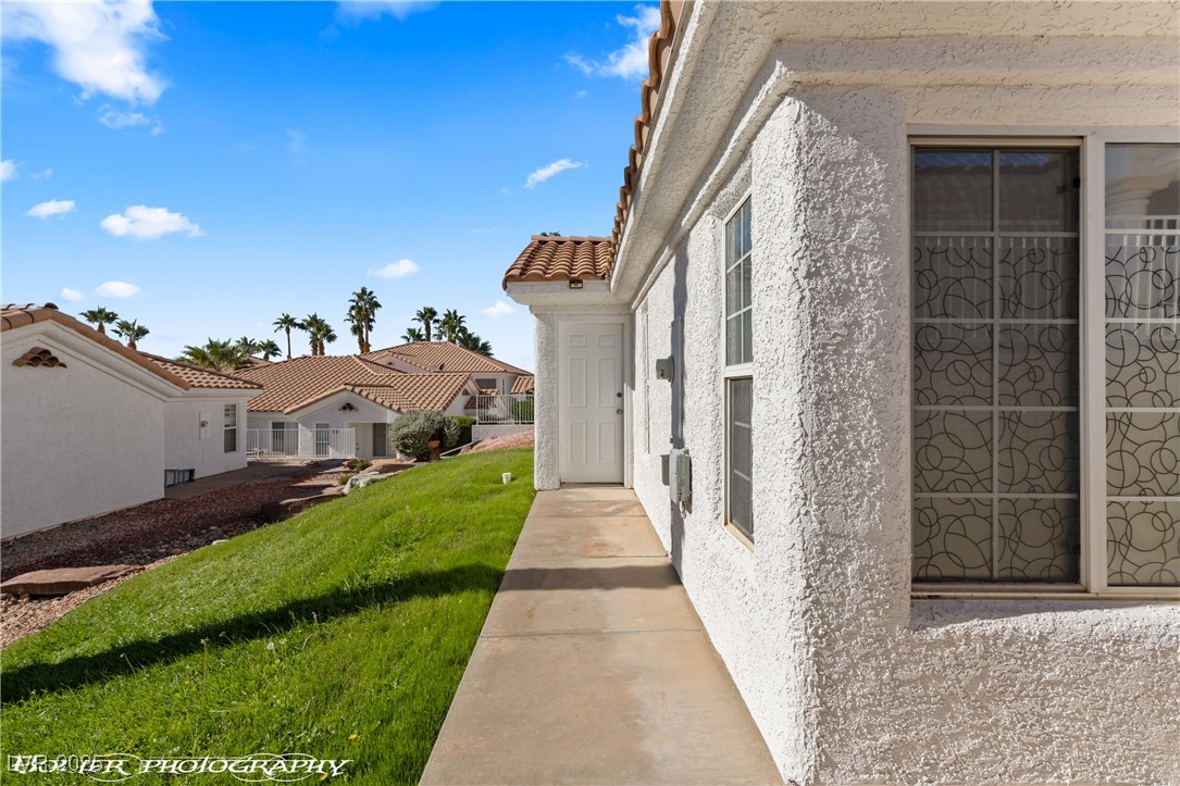 726 Mesa Springs Drive Property Photo 8