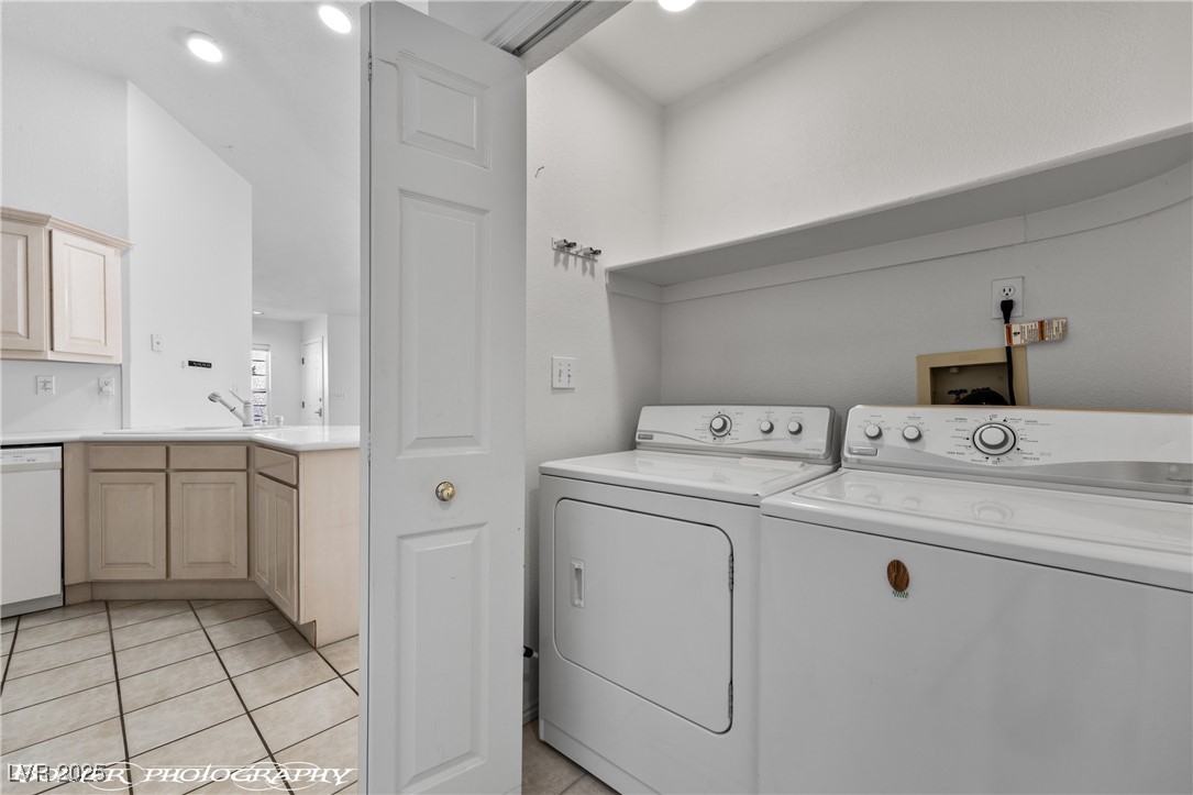 726 Mesa Springs Drive Property Photo 11