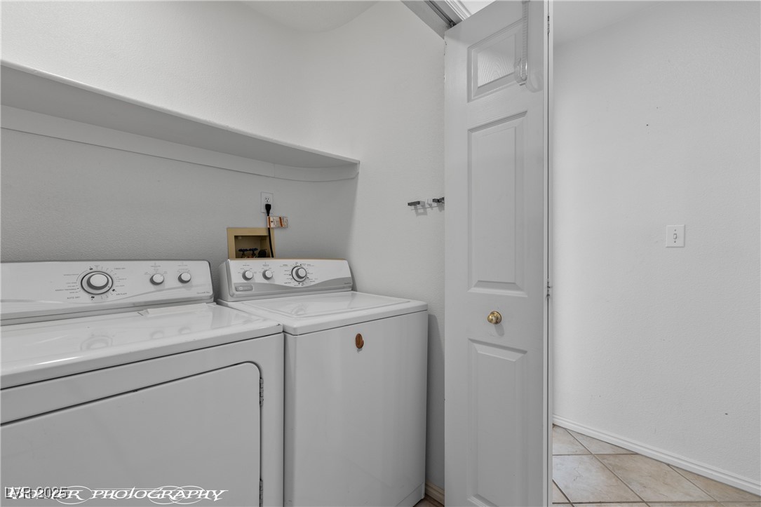 726 Mesa Springs Drive Property Photo 12