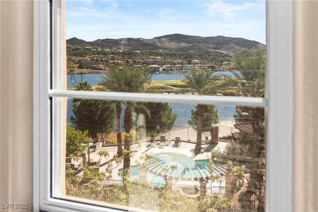 8 Via Vita Bella Property Photo 1