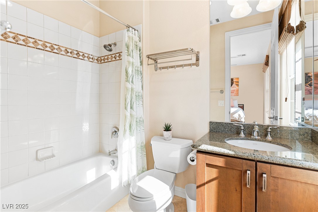 8 Via Vita Bella Property Photo 26