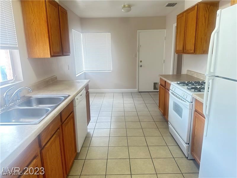 2013 Bracken Avenue Property Photo 11