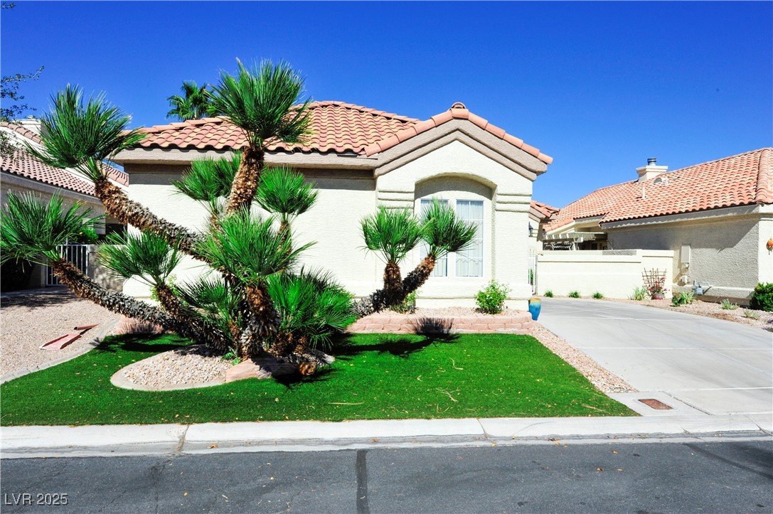 7920 Ben Hogan Drive Property Photo 1