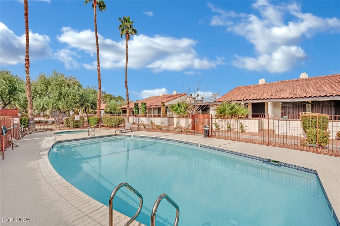 2541 La Cara Avenue Property Photo 1