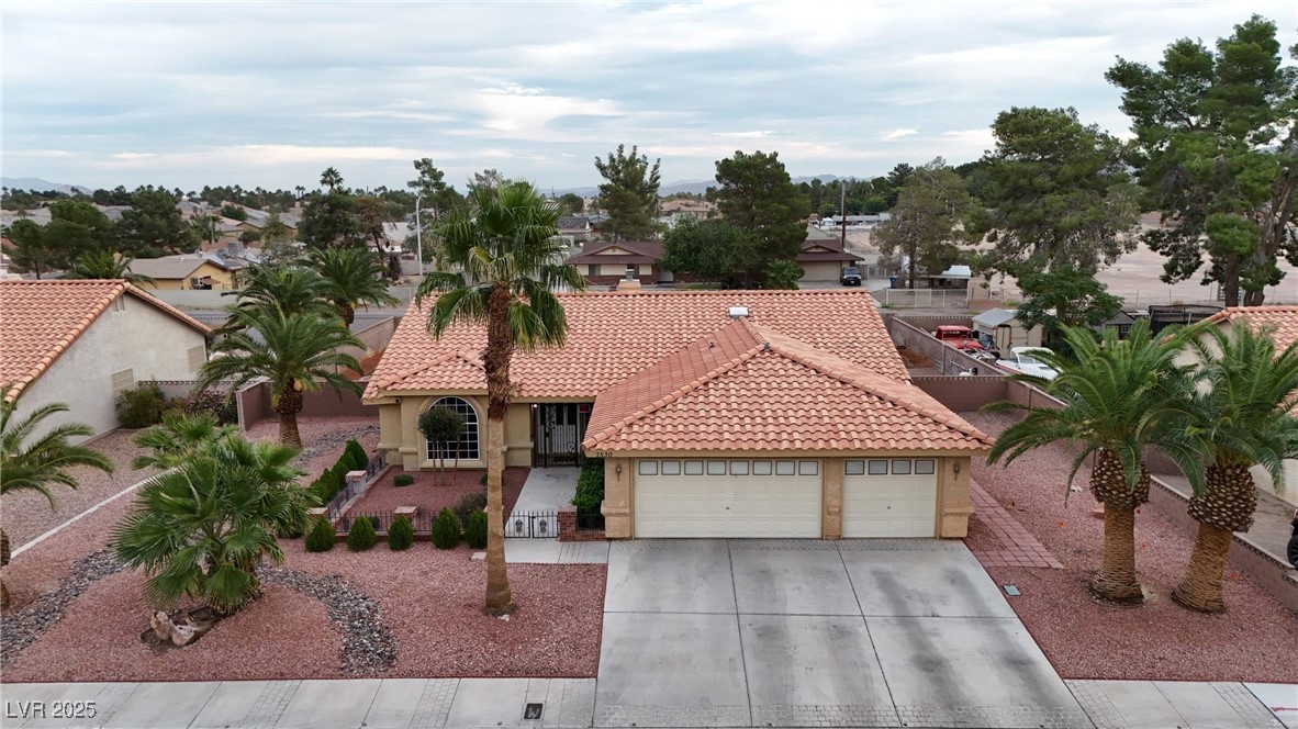 7530 Demona Drive Property Photo 9