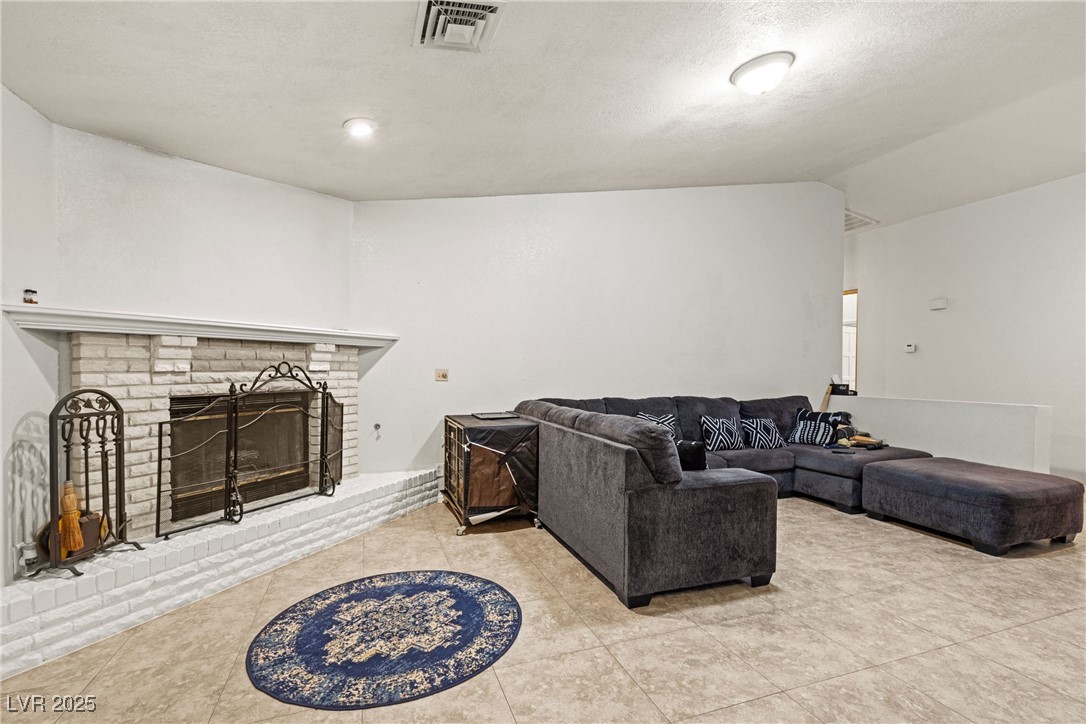 7530 Demona Drive Property Photo 24