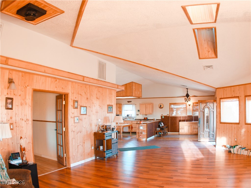 5203 Blue Desert Trail Property Photo 12