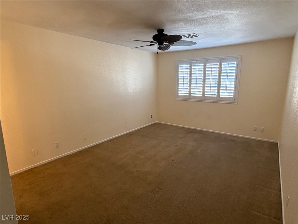 2823 Shannon Cove Drive Property Photo 12