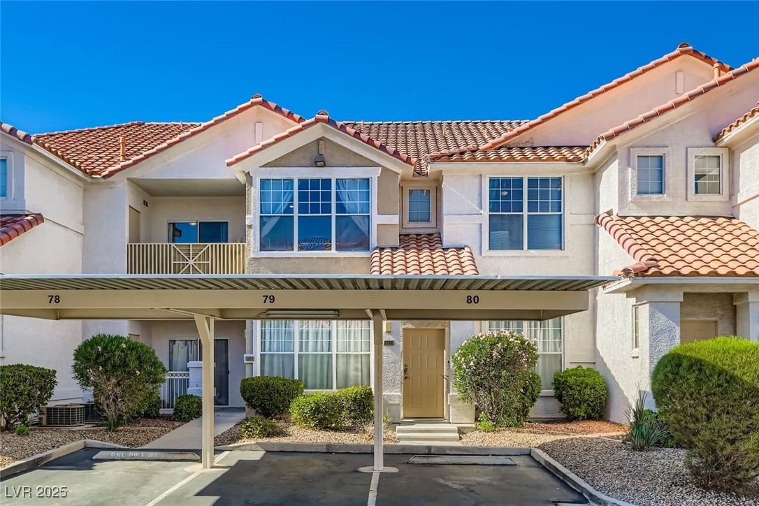 8555 West Russell Road 2092 Property Photo 1