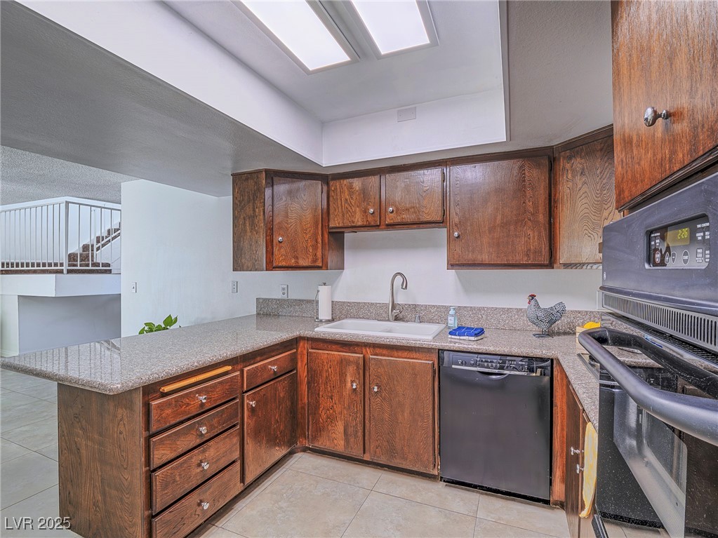3251 Southridge Avenue Property Photo 5