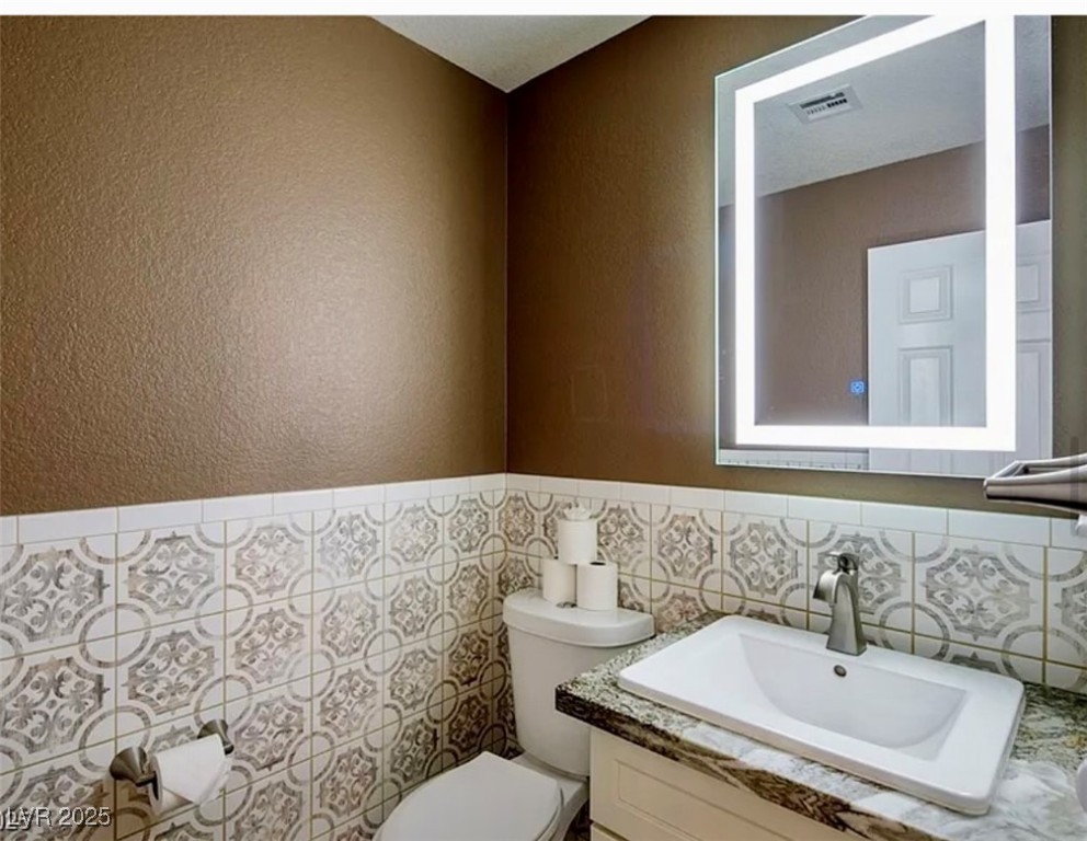 7469 Thornsby Court Property Photo 11