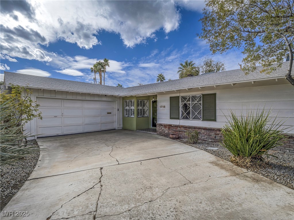 1716 Chapman Drive Property Photo 5