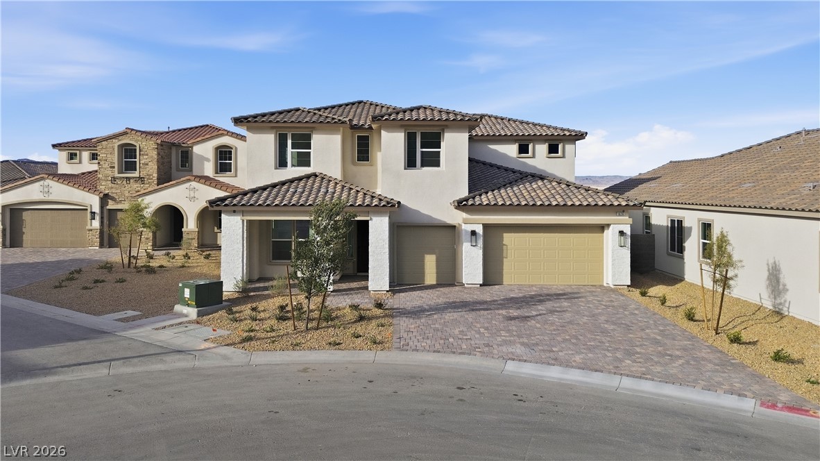1626 Strada Gracia Property Photo 2
