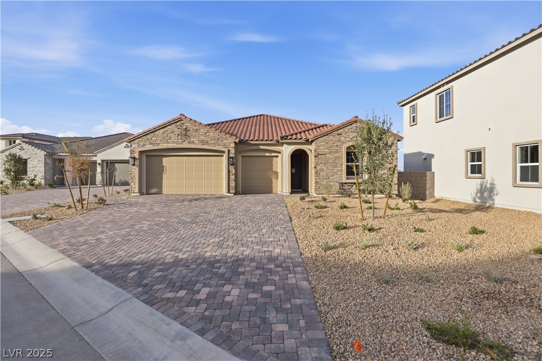 1634 Strada Gracia Property Photo 1