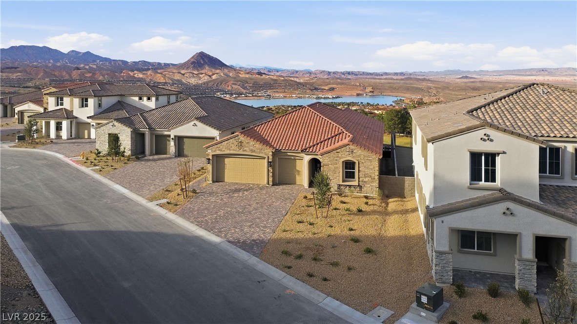 1634 Strada Gracia Property Photo 3