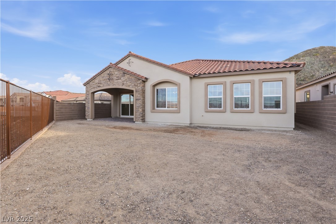 1634 Strada Gracia Property Photo 29