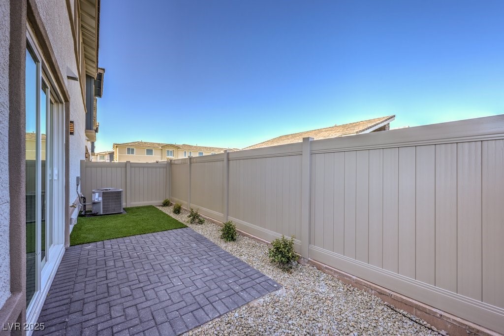 9446 Venus Point Court Property Photo 20