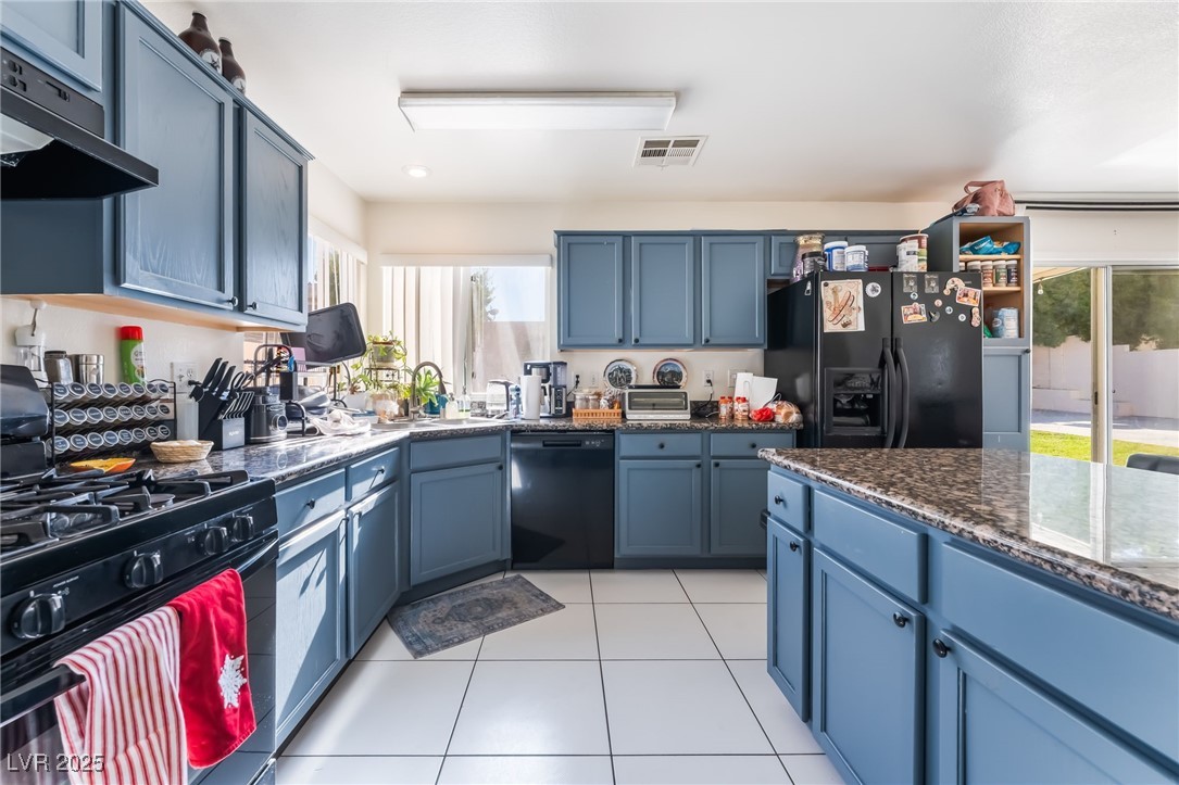 925 Baritone Way Property Photo 8